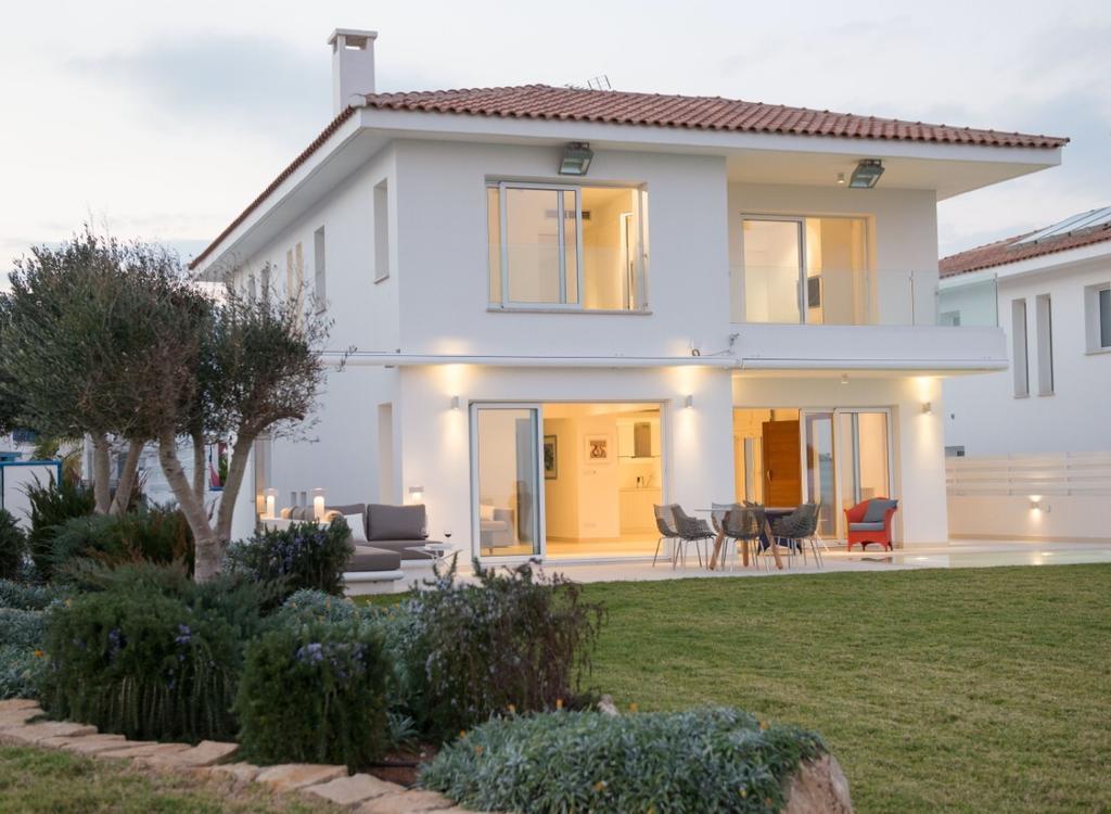 Villa Scarlet Pernera Rum bild